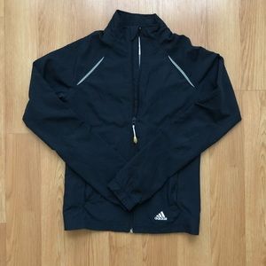Adidas sports wind breaker (like new)